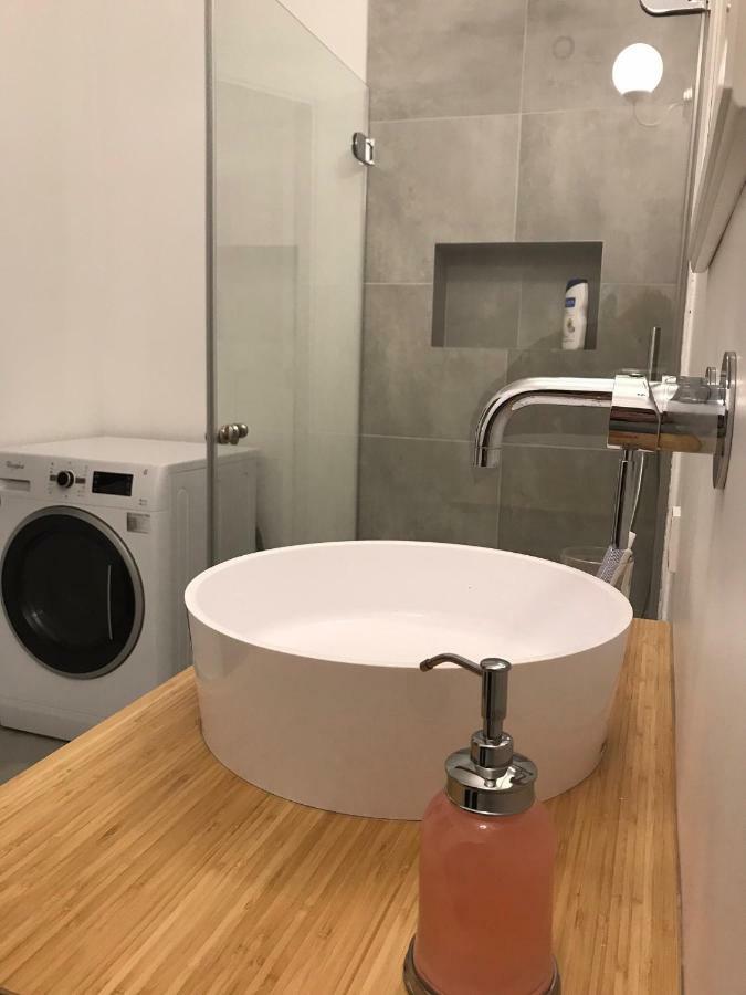 Five Star Downtown Apartment Вильнюс Экстерьер фото